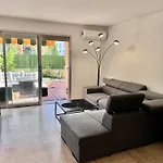 Парк Круазет , Апартаменты 3 Комнаты , С Террасой И Паркингом ,