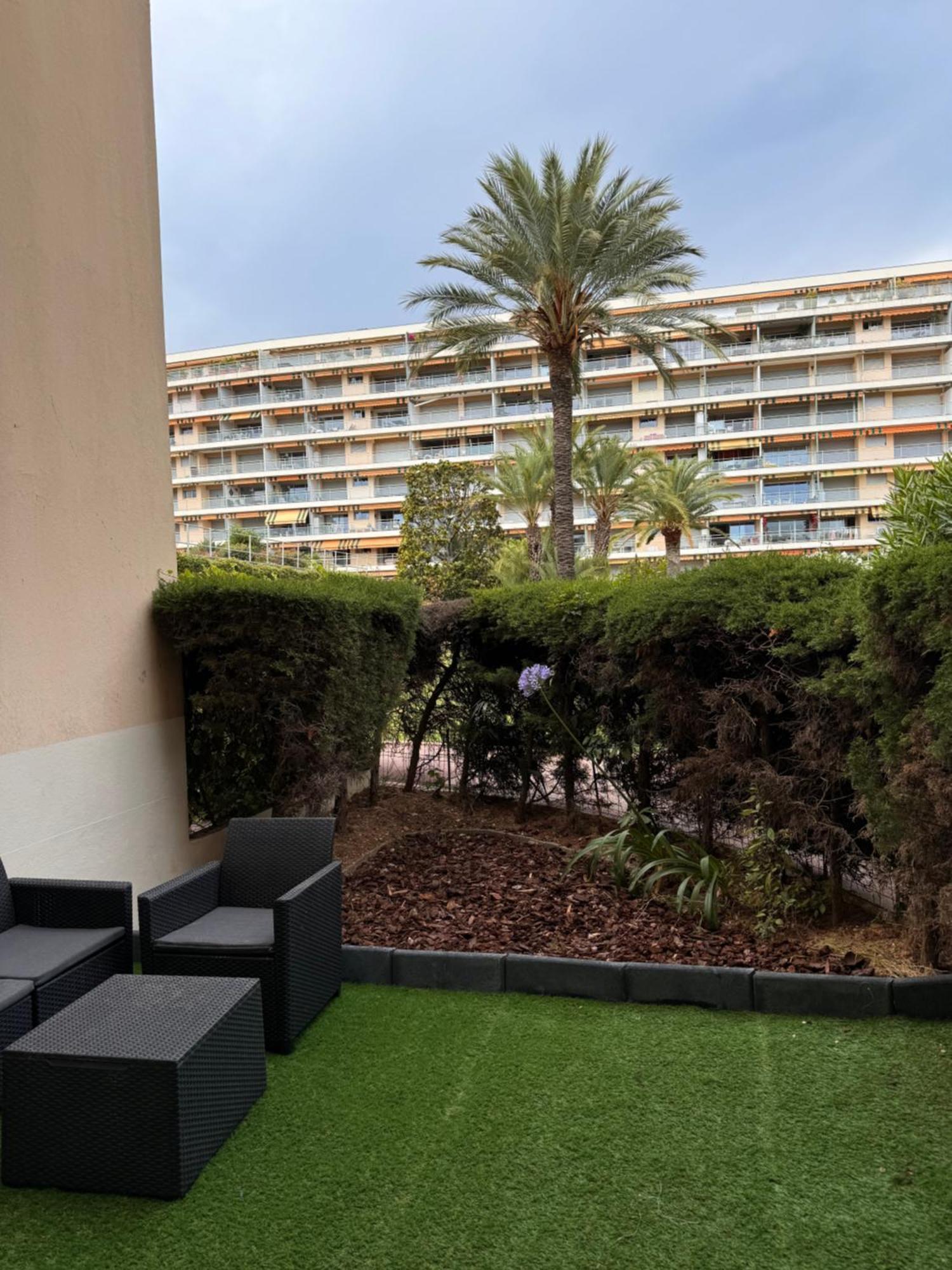 Appartement парк круазет , 3 комнаты , с террасой и паркингом , Cannes